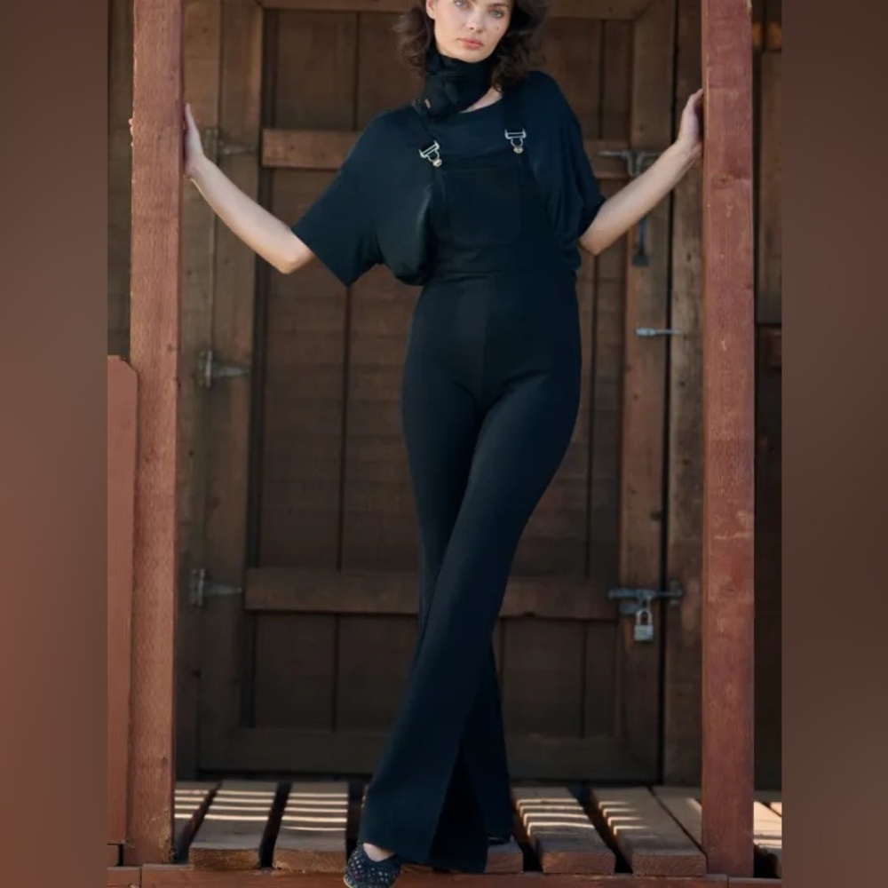 Selkie the Raven Picnic Basket Black Women's Jumpsuit